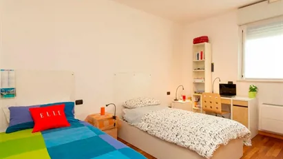 Room for rent in Milano Zona 2 - Stazione Centrale, Gorla, Turro, Greco, Crescenzago, Milan