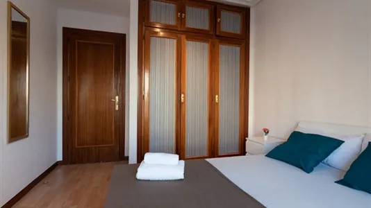 Rooms in Madrid Retiro - photo 2