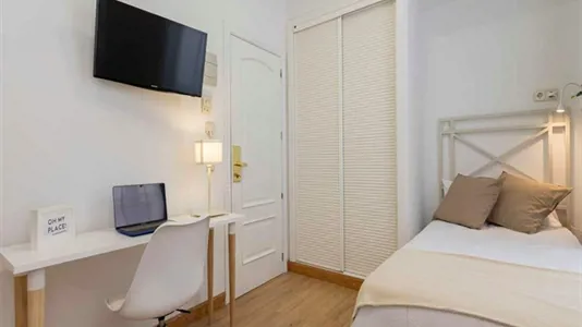 Rooms in Madrid Centro - photo 3