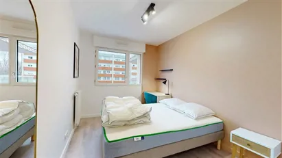 Room for rent in Nanterre, Île-de-France