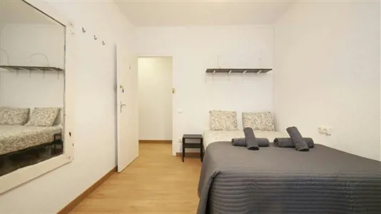 Rooms in L'Hospitalet de Llobregat - photo 3