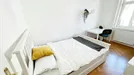 Room for rent, Wien Währing, Vienna, &lt;span class=&quot;blurred street&quot; onclick=&quot;ProcessAdRequest(9125702)&quot;&gt;&lt;span class=&quot;hint&quot;&gt;See streetname&lt;/span&gt;[xxxxxxxxxxxxx]&lt;/span&gt;