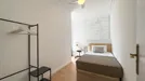 Room for rent, Barcelona Ciutat Vella, Barcelona, &lt;span class=&quot;blurred street&quot; onclick=&quot;ProcessAdRequest(8155059)&quot;&gt;&lt;span class=&quot;hint&quot;&gt;See streetname&lt;/span&gt;[xxxxxxxxxxxxx]&lt;/span&gt;