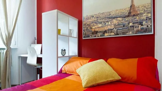 Rooms in Milano Zona 2 - Stazione Centrale, Gorla, Turro, Greco, Crescenzago - photo 2