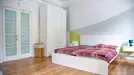 Room for rent, Lisbon (region), &lt;span class=&quot;blurred street&quot; onclick=&quot;ProcessAdRequest(7744305)&quot;&gt;&lt;span class=&quot;hint&quot;&gt;See streetname&lt;/span&gt;[xxxxxxxxxxxxx]&lt;/span&gt;