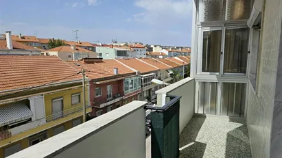 Apartment for rent in Almada, Setúbal (Distrito)