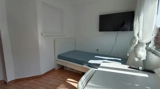 Rooms in Getafe - photo 2