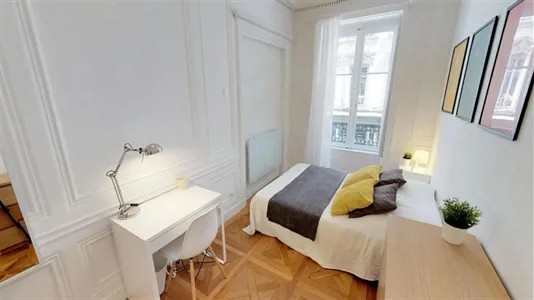 Rooms in Lyon - photo 2