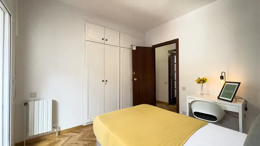 Rooms in Barcelona Eixample - photo 2