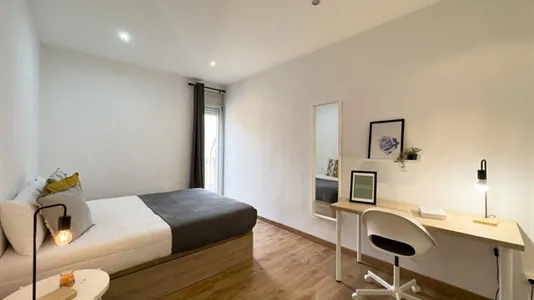 Rooms in Barcelona Ciutat Vella - photo 1