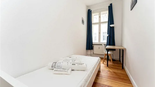 Rooms in Berlin Friedrichshain-Kreuzberg - photo 1