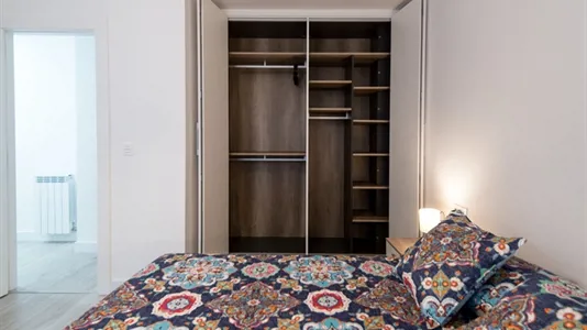 Rooms in Zaragoza - photo 3