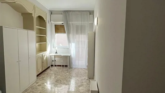 Rooms in Bari - photo 1