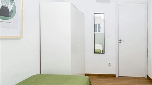 Rooms in Zaragoza - photo 3