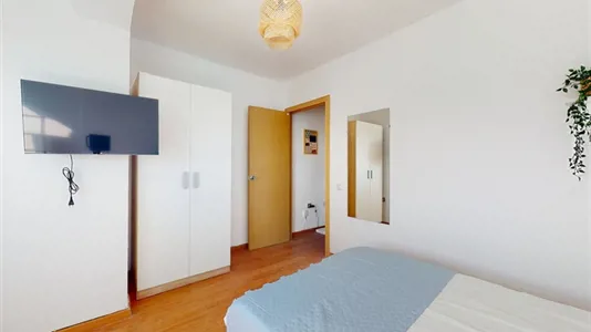 Rooms in Valencia L'Eixample - photo 2