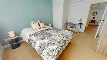 Room for rent in Saint-Étienne, Auvergne-Rhône-Alpes