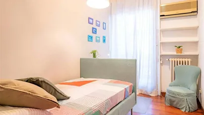 Room for rent in Milano Zona 1 - Centro storico, Milan