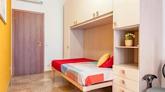 Rooms in Milano Zona 5 - Vigentino, Chiaravalle, Gratosoglio - photo 3