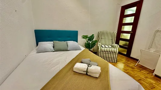 Rooms in Zaragoza - photo 2