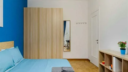 Room for rent in Milano Zona 5 - Vigentino, Chiaravalle, Gratosoglio, Milan