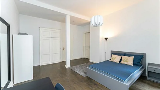 Rooms in Berlin Charlottenburg-Wilmersdorf - photo 3