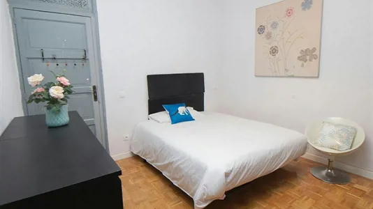 Rooms in Madrid Centro - photo 2