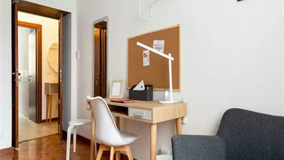 Room for rent in Milano Zona 4 - Vittoria, Forlanini, Milan