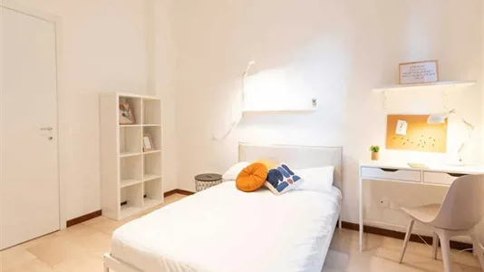 Rooms in Milano Zona 6 - Barona, Lorenteggio - photo 2