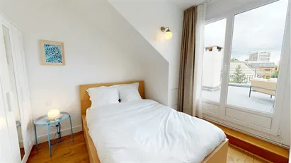 Room for rent in Nanterre, Île-de-France