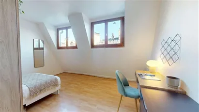 Room for rent in Paris 8ème arrondissement, Paris