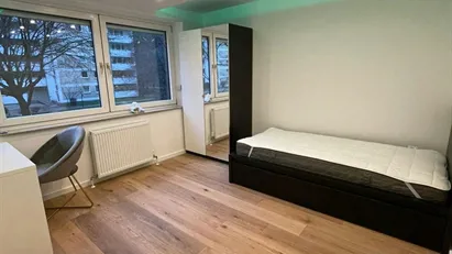 Room for rent in Munich Thalkirchen-Obersendling-Forstenried-Fürstenried-Solln, Munich