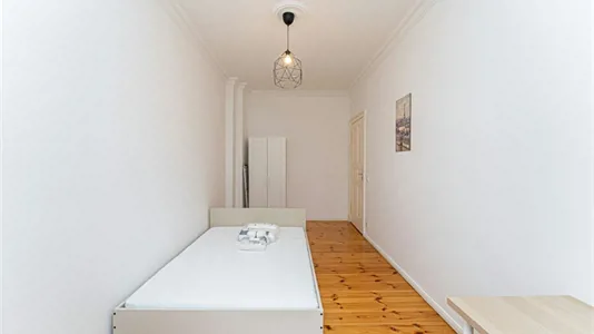 Rooms in Berlin Charlottenburg-Wilmersdorf - photo 3