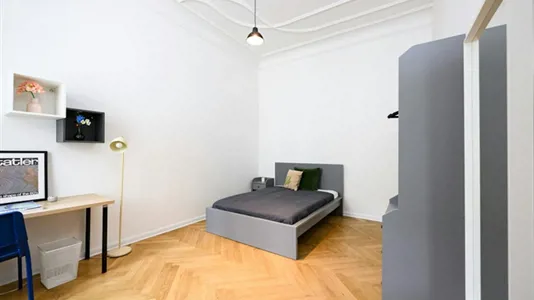 Rooms in Berlin Charlottenburg-Wilmersdorf - photo 1