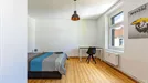 Room for rent, Berlin Mitte, Berlin, &lt;span class=&quot;blurred street&quot; onclick=&quot;ProcessAdRequest(12770666)&quot;&gt;&lt;span class=&quot;hint&quot;&gt;See streetname&lt;/span&gt;[xxxxxxxxxxxxx]&lt;/span&gt;