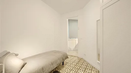 Rooms in Barcelona Eixample - photo 1