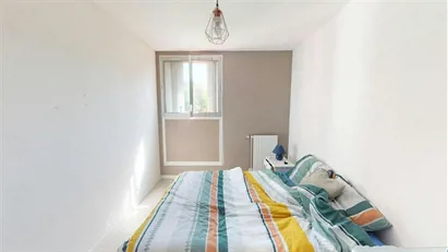 Room for rent in Grenoble, Auvergne-Rhône-Alpes