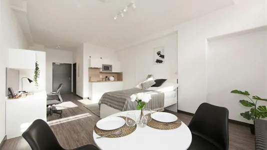 Apartments in Berlin Steglitz-Zehlendorf - photo 2