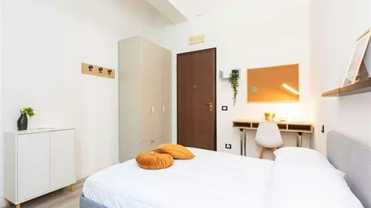 Rooms in Milano Zona 5 - Vigentino, Chiaravalle, Gratosoglio - photo 2