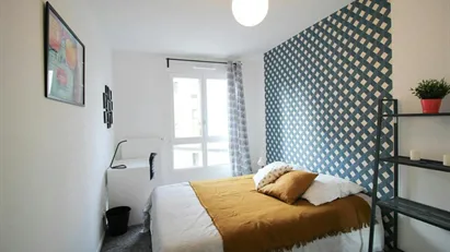 Room for rent in Nanterre, Île-de-France