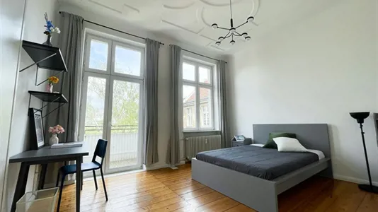 Rooms in Berlin Charlottenburg-Wilmersdorf - photo 2