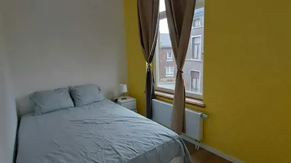 Room for rent in Charleroi, Henegouwen