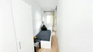 Room for rent, Berlin, &lt;span class=&quot;blurred street&quot; onclick=&quot;ProcessAdRequest(7708092)&quot;&gt;&lt;span class=&quot;hint&quot;&gt;See streetname&lt;/span&gt;[xxxxxxxxxxxxx]&lt;/span&gt;