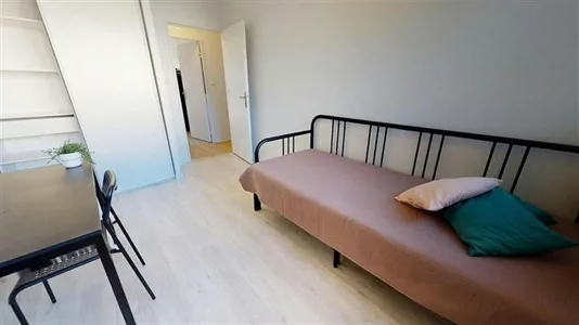 Rooms in Lyon - photo 1