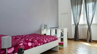 Room for rent in Buccinasco, Lombardia