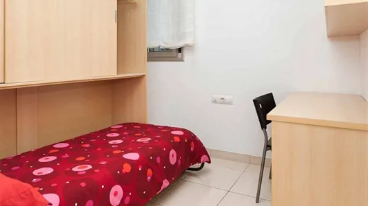 Rooms in L'Hospitalet de Llobregat - photo 1