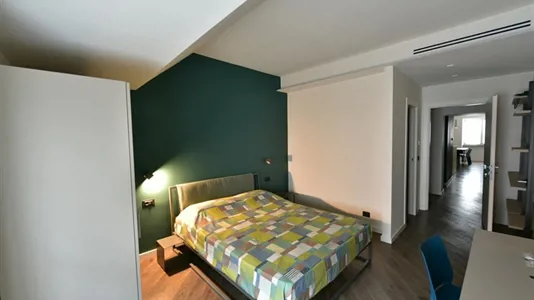 Rooms in Genoa - photo 1