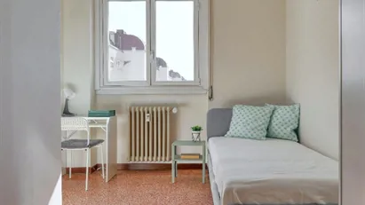 Room for rent in Milano Zona 7 - Baggio, De Angeli, San Siro, Milan