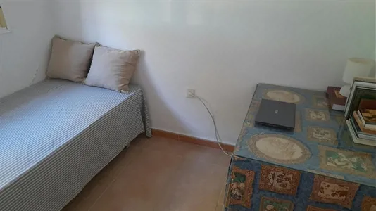 Rooms in Los Bermejales - photo 3