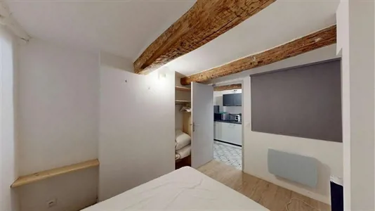 Apartments in Toulon - photo 3