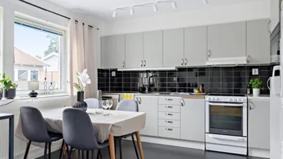 Öjersjö - 3rok - 8mån - 15.525kr/mån Öjersjö - 3rok - 8mån - 15.525kr/mån